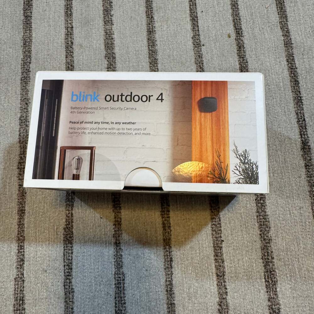 Blink Outdoor 4 Wireless Smart Security Camera - 4th Gen Outdoor/Indoor